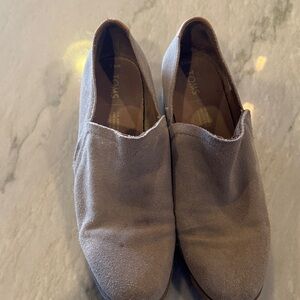 Toms Women's Cream Slip-On Mules